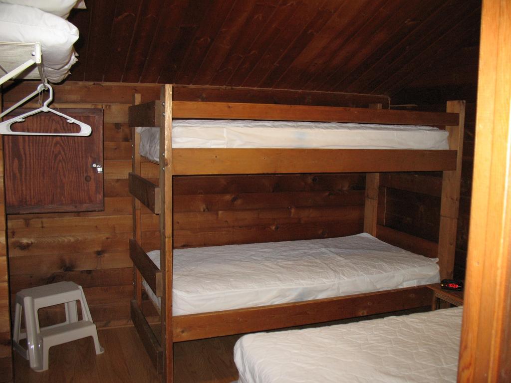 Forest Lake Camping Resort Lakefront Cabin 8 Advance ภายนอก รูปภาพ